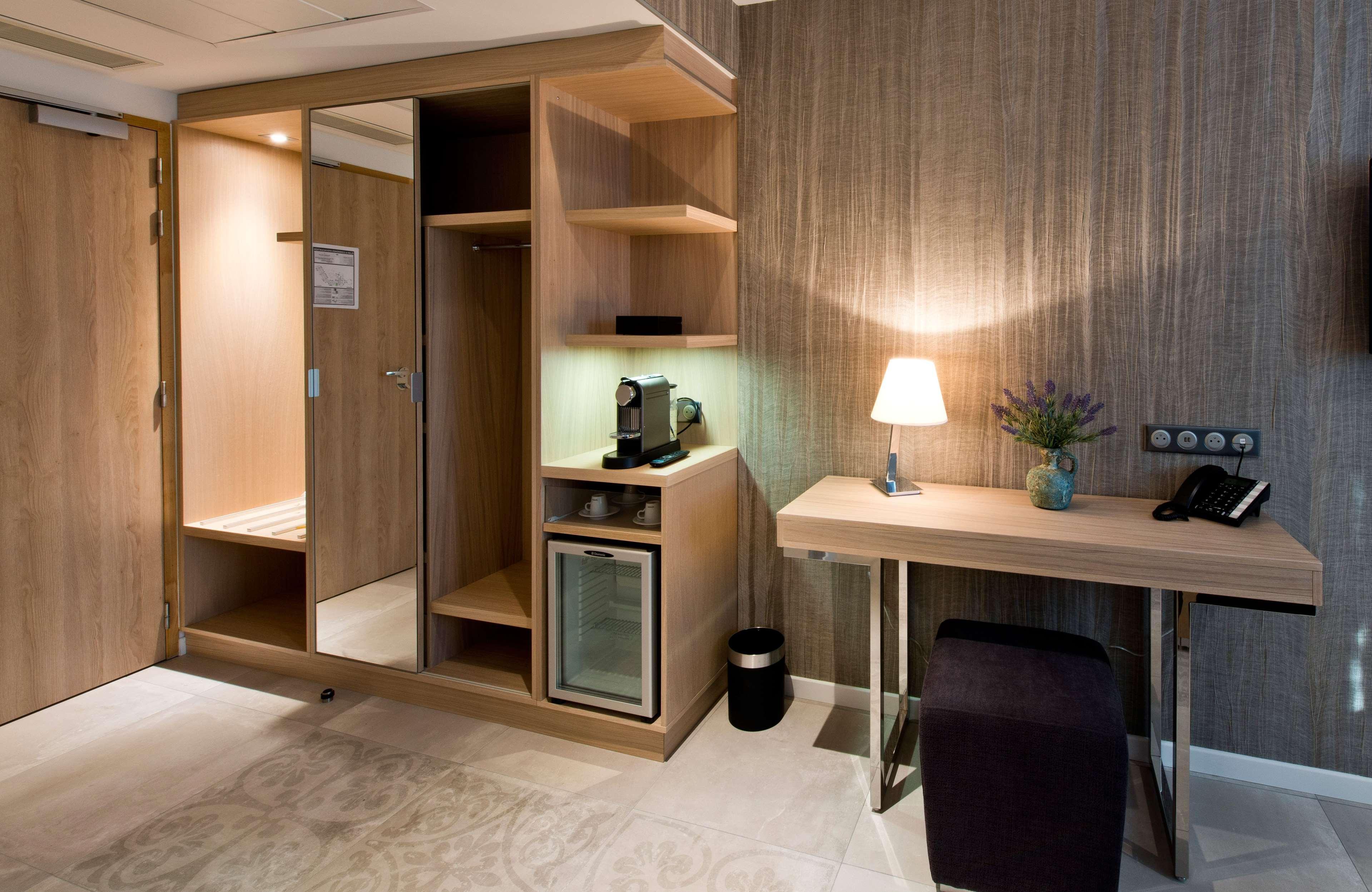 Golden Tulip Sophia Antipolis - Hotel & Spa Valbonne Eksteriør bilde