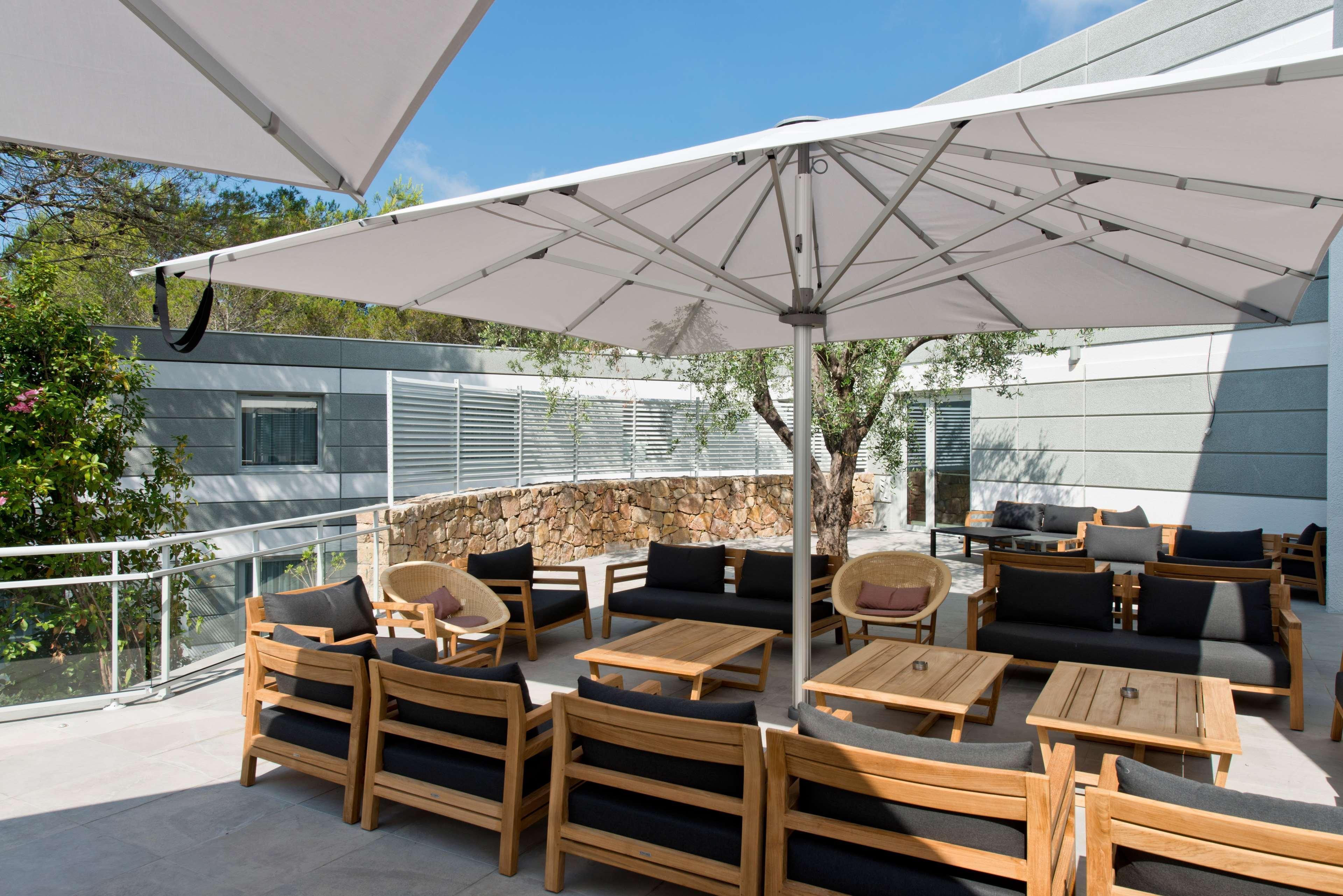 Golden Tulip Sophia Antipolis - Hotel & Spa Valbonne Eksteriør bilde