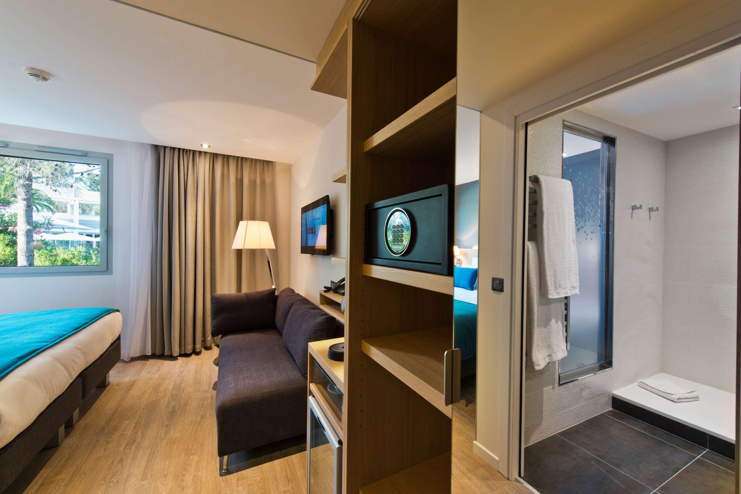 Golden Tulip Sophia Antipolis - Hotel & Spa Valbonne Eksteriør bilde