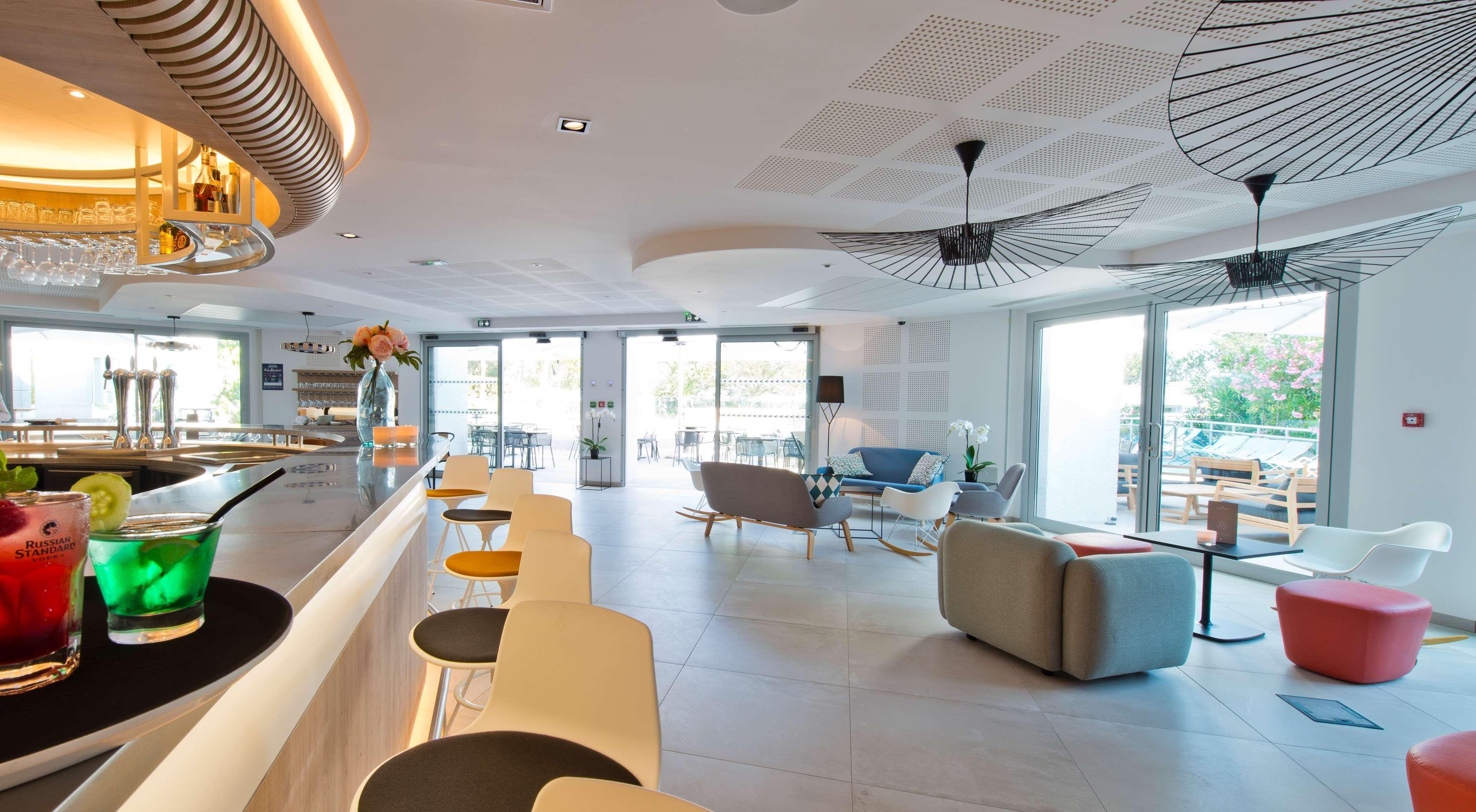 Golden Tulip Sophia Antipolis - Hotel & Spa Valbonne Eksteriør bilde