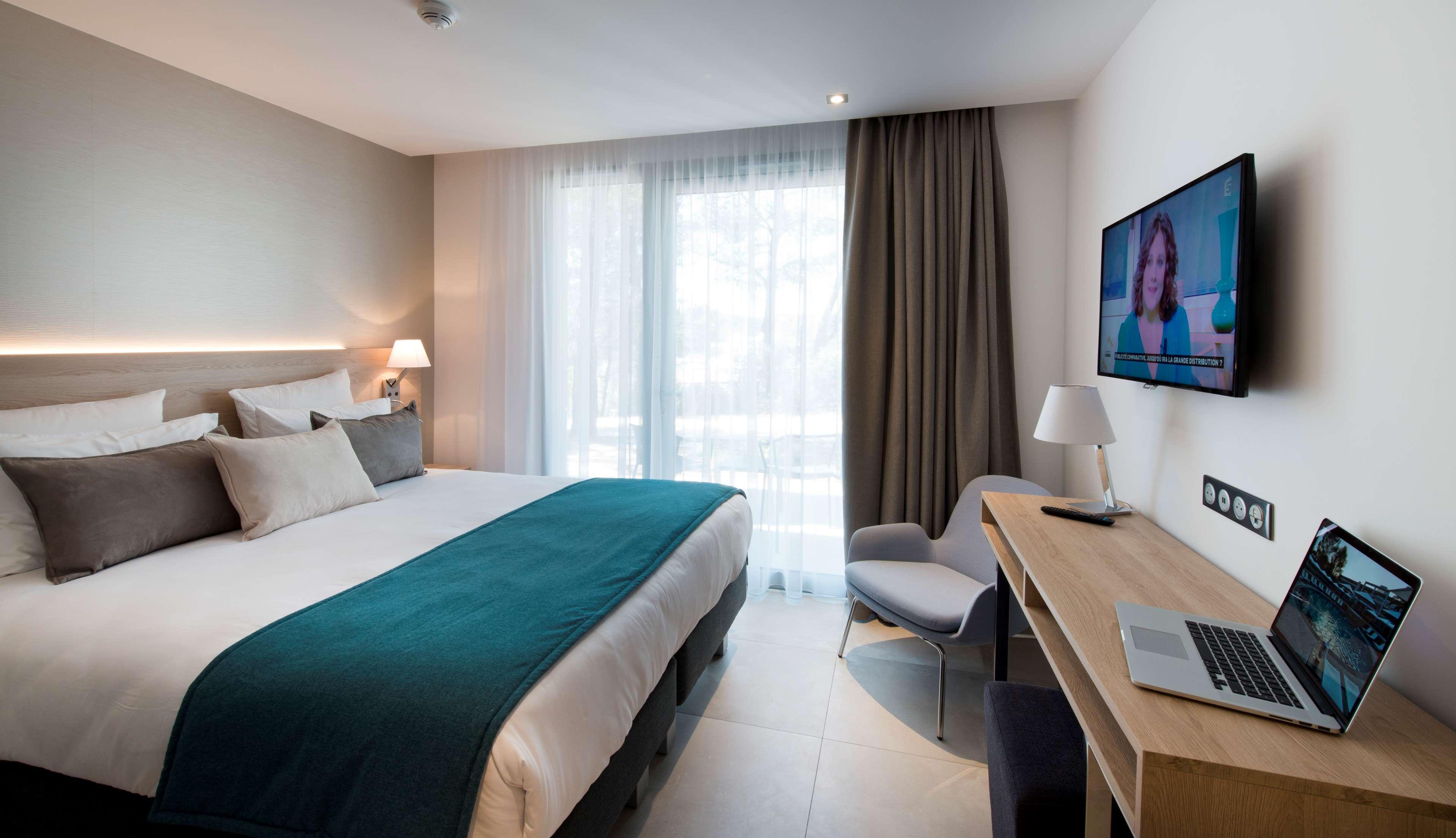 Golden Tulip Sophia Antipolis - Hotel & Spa Valbonne Eksteriør bilde